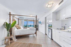 Three A Airlie Seaviews, Pool, Private Spa
